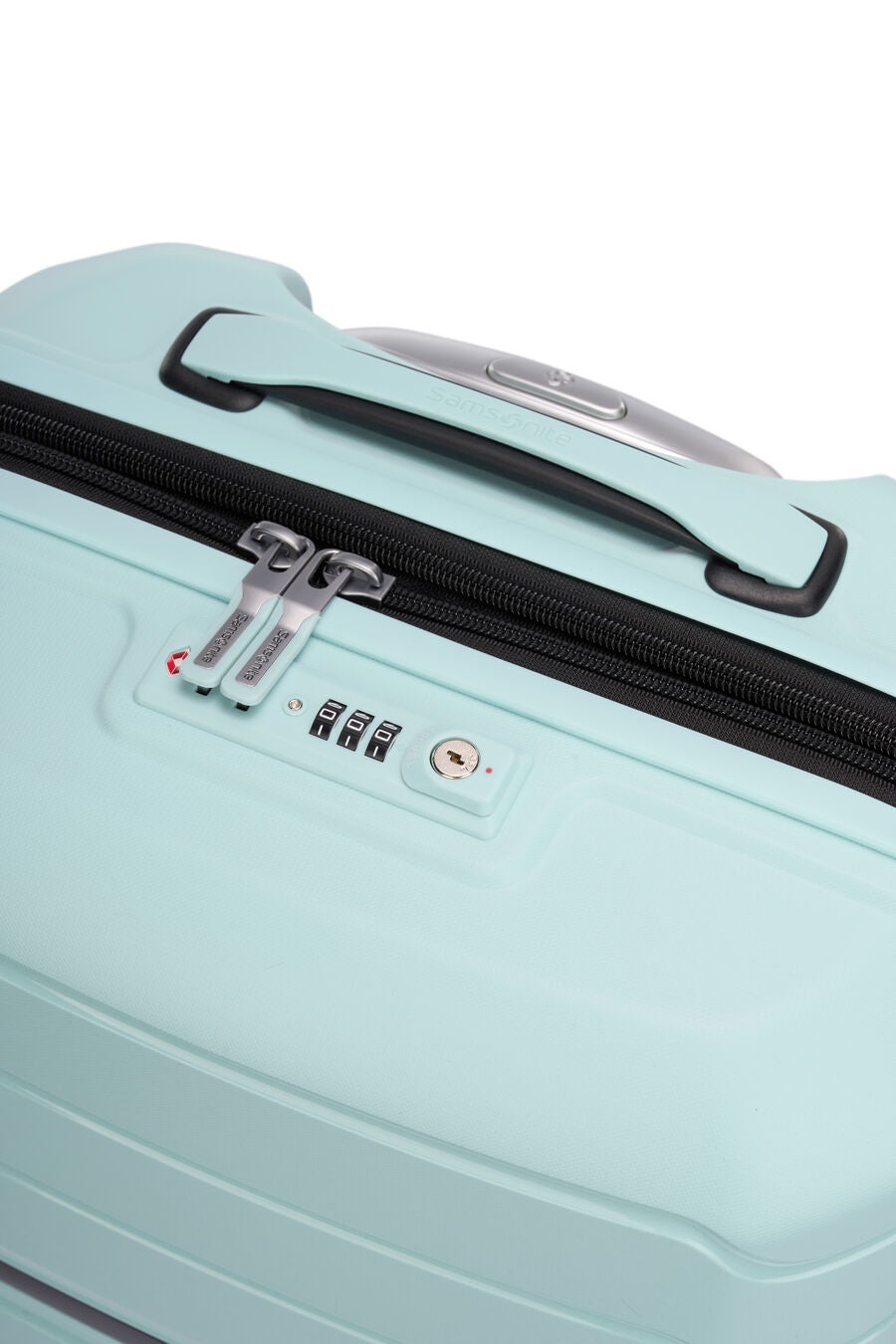 OC2LITE CARRY-ON SMALL 55CM 2.6KG SUITCASE EXPANDABLE