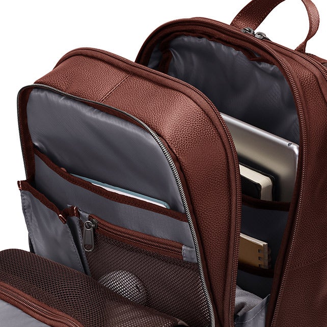 CLASSIC LEATHER SLIM BACKPACK