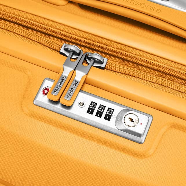OC2LITE CARRY-ON SUITCASE 55CM EXPANDABLE-S