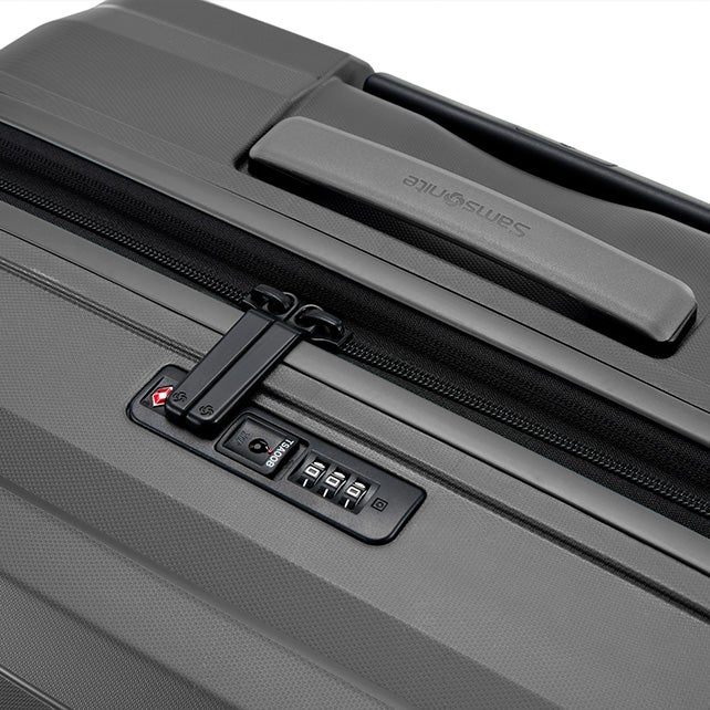 OCTOLITE NEO SUITCASE 81CM EXPANDABLE