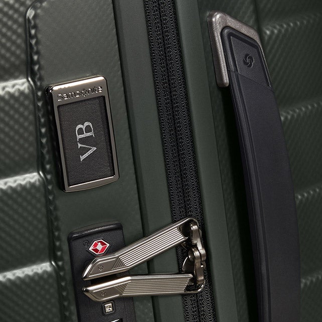 PROXIS&trade; CARRY-ON SUITCASE 55CM EXPANDABLE