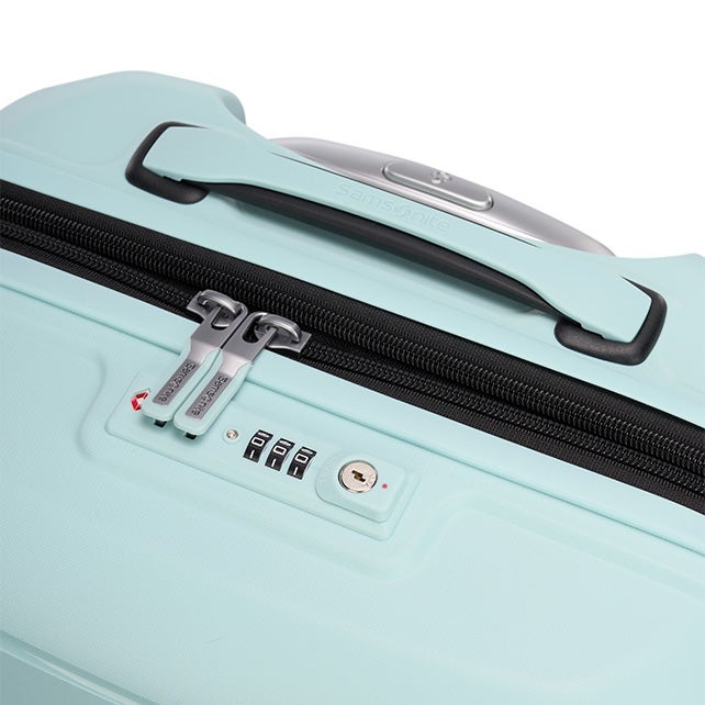 OC2LITE CARRY-ON SUITCASE 55CM EXPANDABLE-S