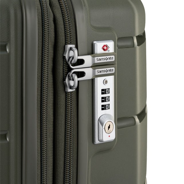 OC2LITE CHECK-IN LARGE 75CM 4.1KG SUITCASE EXPANDABLE