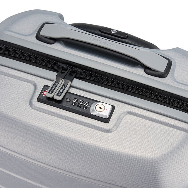OC2LITE CARRY-ON SUITCASE 55CM EXPANDABLE-S