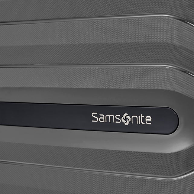 OCTOLITE NEO SUITCASE 75CM EXPANDABLE