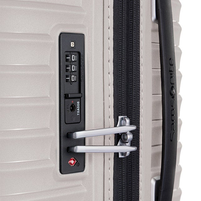 UPSCAPE SUITCASE 75CM EXPANDABLE