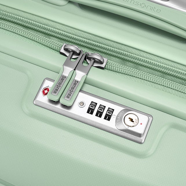 OC2LITE CARRY-ON SUITCASE 55CM EXPANDABLE-S